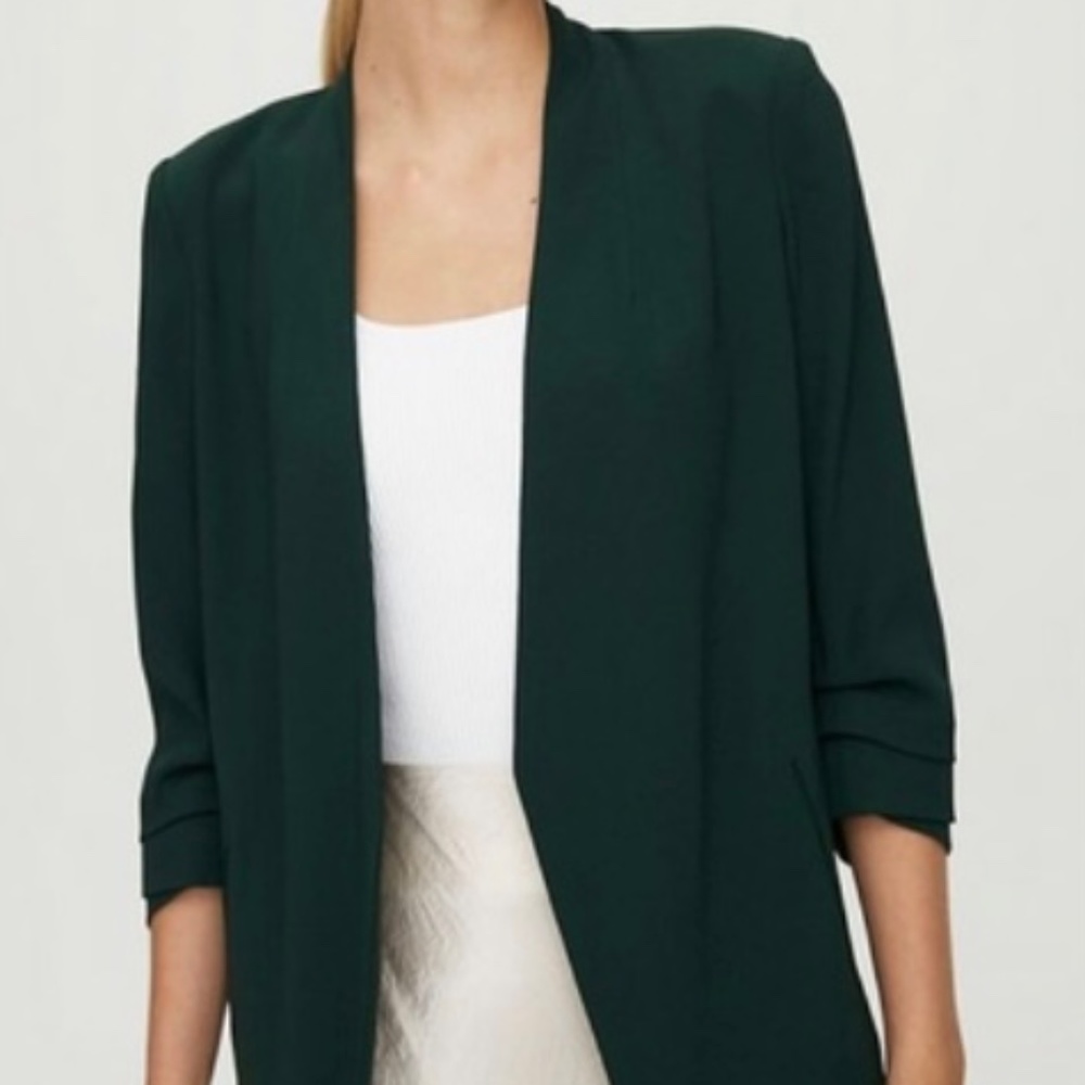 Aritzia Babaton Power Hip Blazer Green Size 0